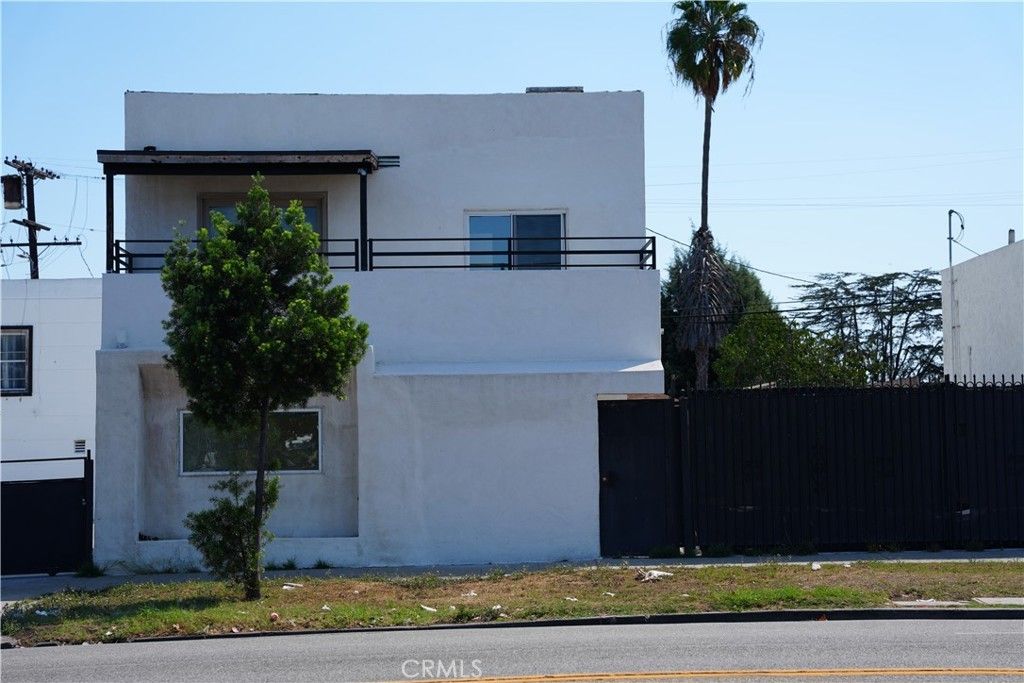 7506 S Western Ave Los Angeles, Other