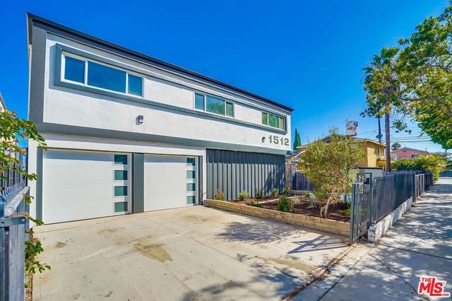 1512 Sherman Place, Long Beach