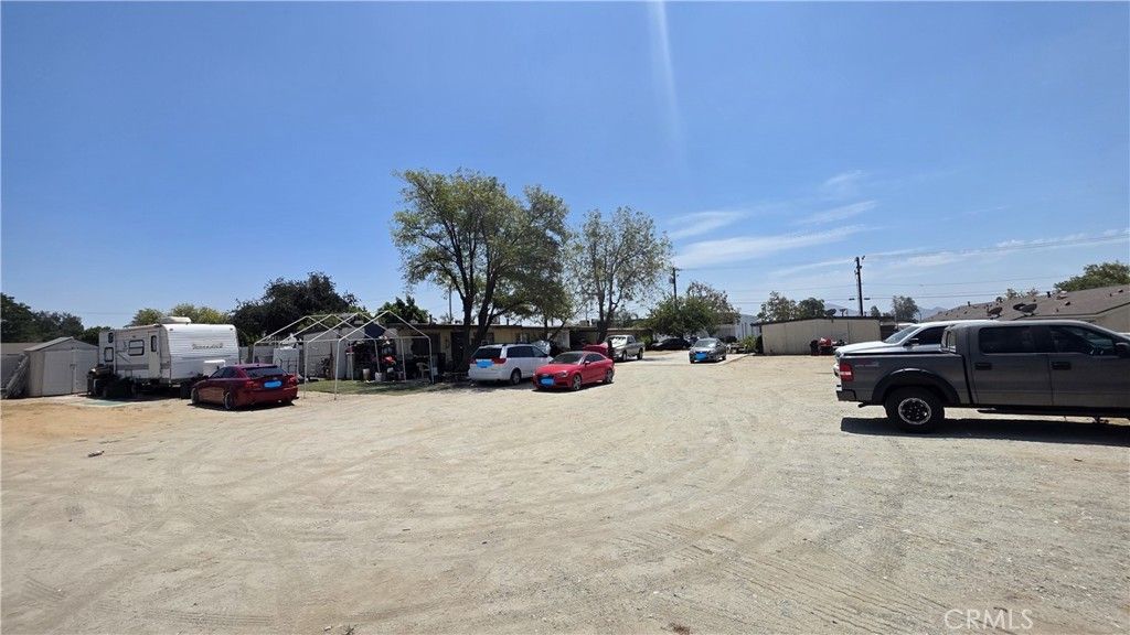 16612 Orange, Fontana