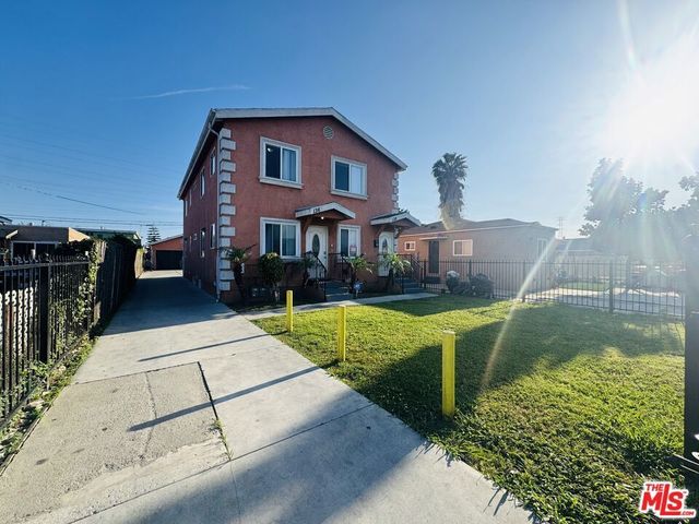 136 W 97th Street, Los Angeles