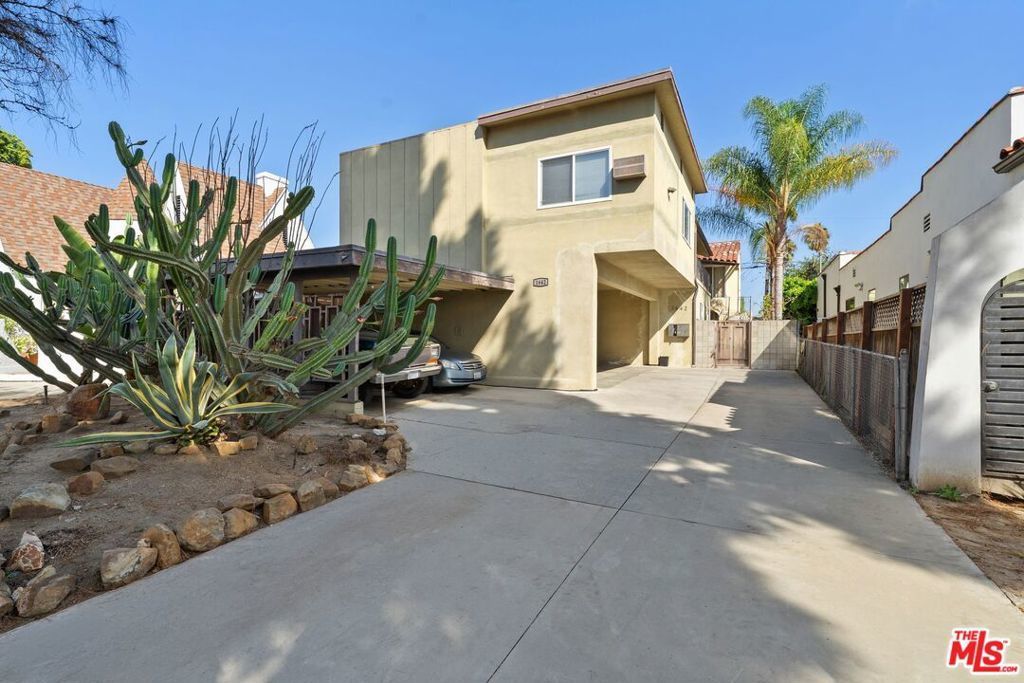 1642 S Orange Drive, Los Angeles
