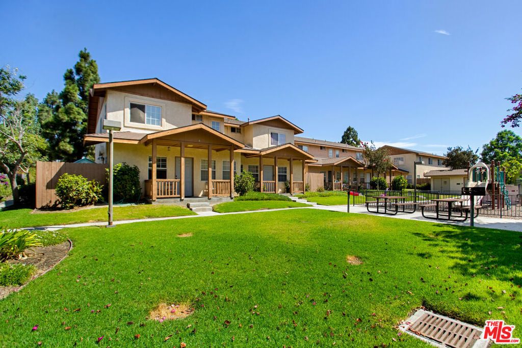 220 Garcia Street, Santa Paula