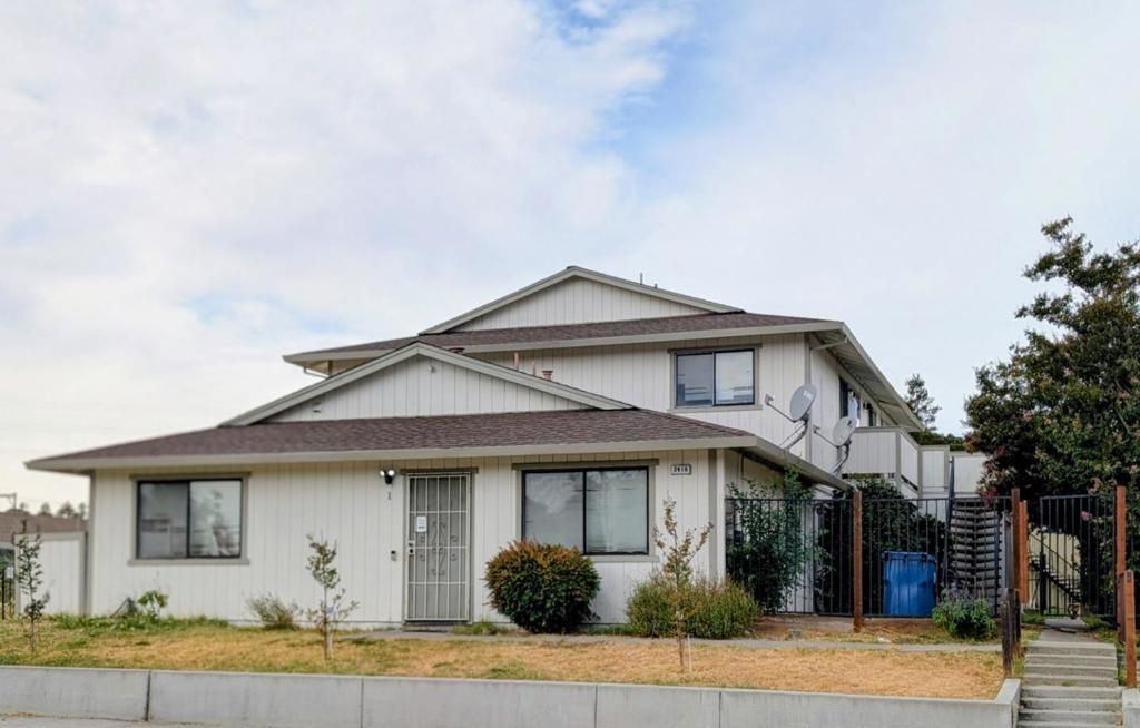 2416 L Street, Antioch