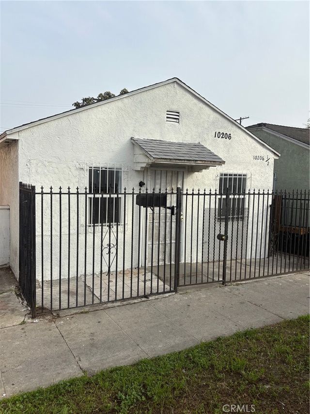 10206 S Vermont, Los Angeles