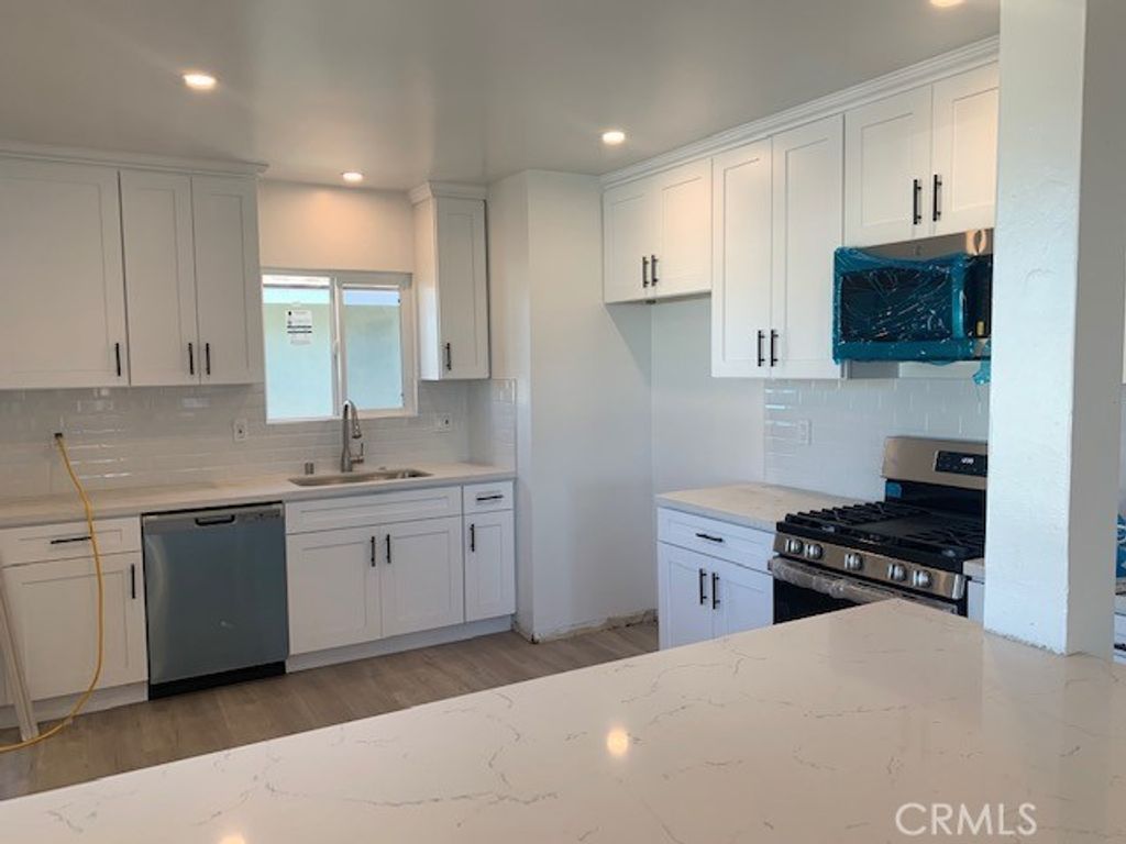 5340 S J, Oxnard