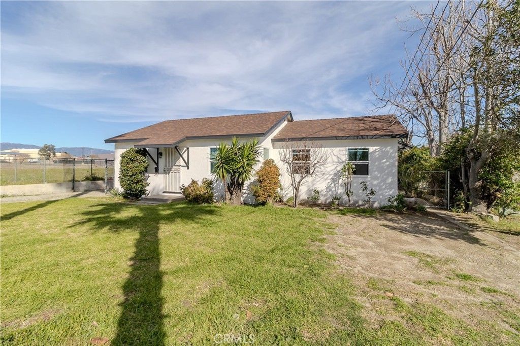 9023 Olive, Fontana