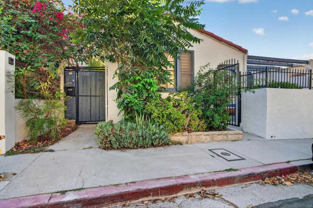 1535 Parmer Ave, Los Angeles