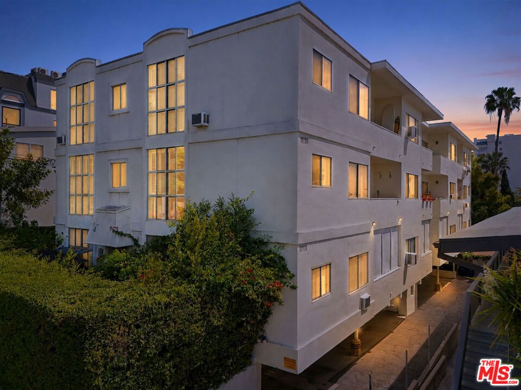 1214 N Clark Street, West Hollywood