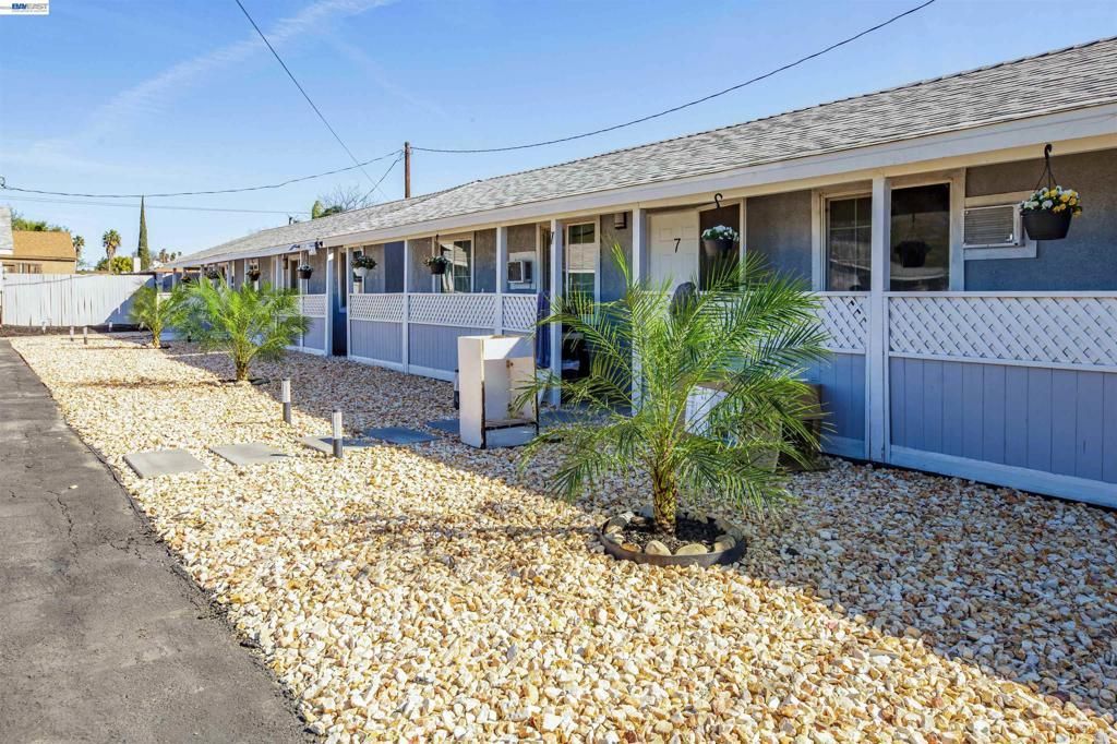 3836 El Camino Ave, Ceres