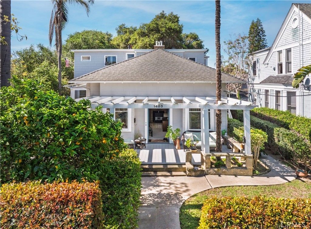 1403 Bath, Santa Barbara