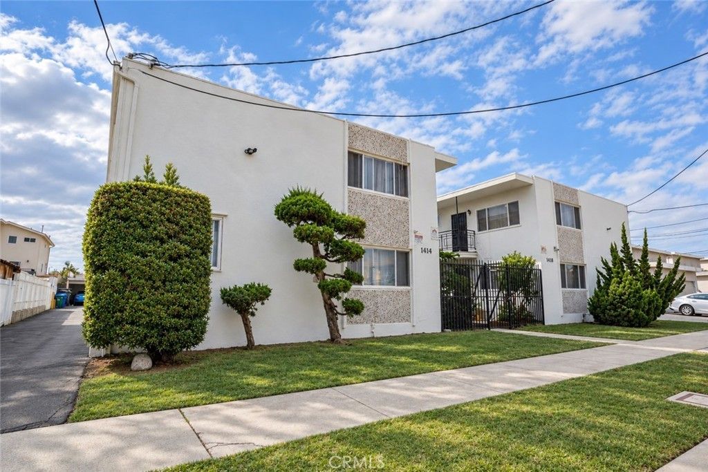 1414 W 225th Street, Torrance