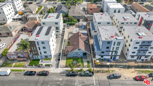 1318 W 35th Place, Los Angeles