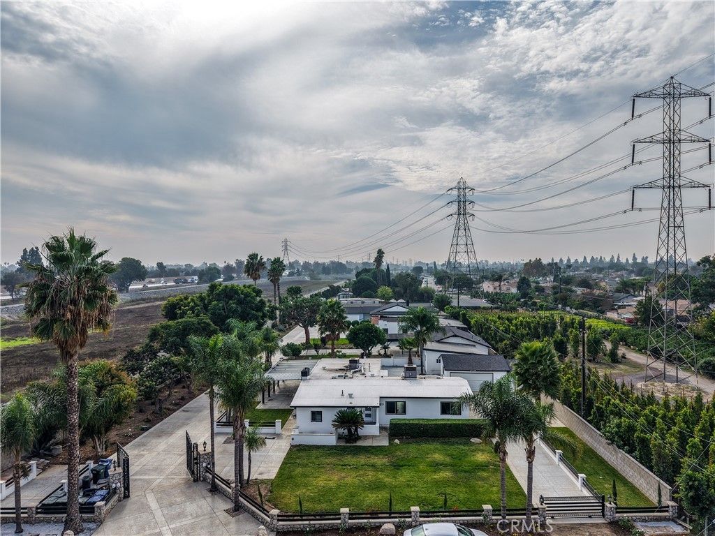 9950 La Docena, Pico Rivera