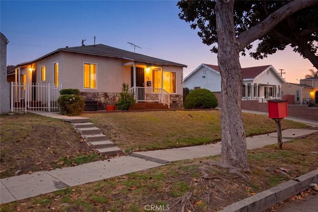 1530 W 81st Street, Los Angeles