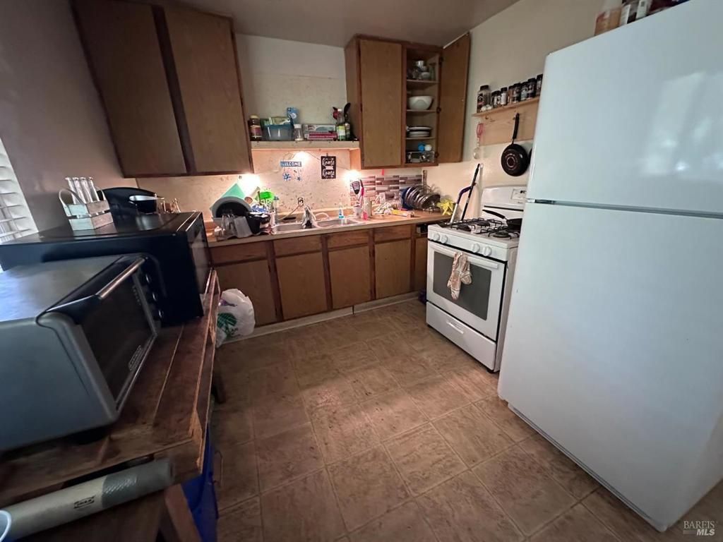 2721 Victoria Drive, Santa Rosa