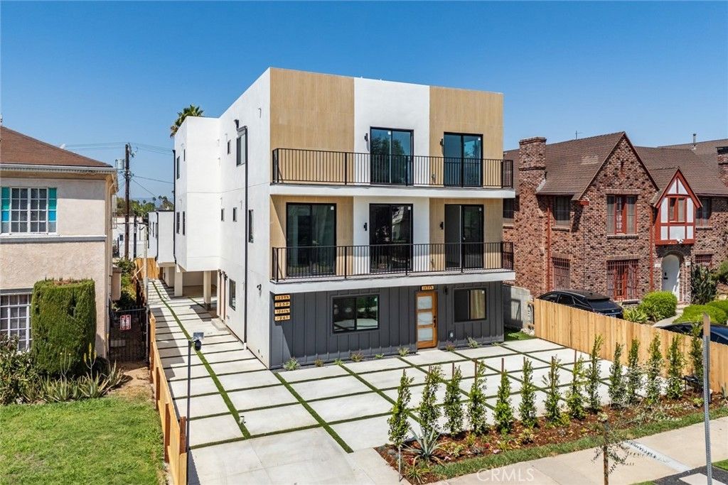 1259 S Longwood Avenue, Los Angeles