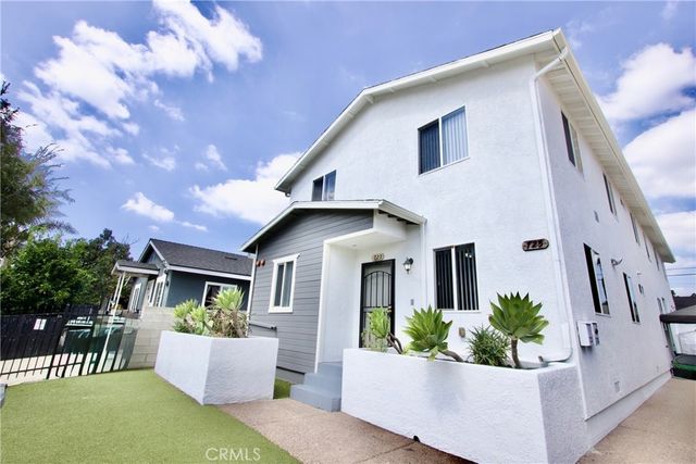 723 E 76th Pl, Los Angeles