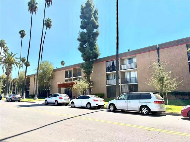 1970 7th, Riverside