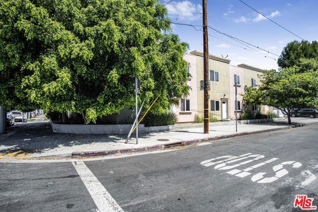 16057 Hartland Street, Van Nuys