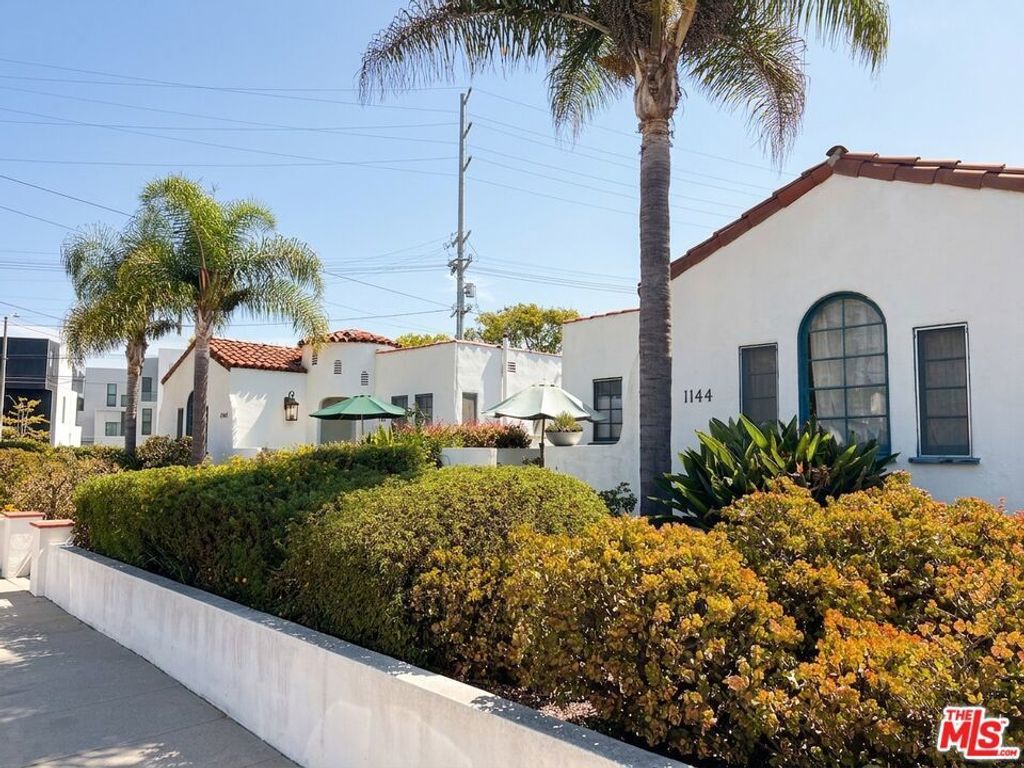 1140 Nowita Place, Venice