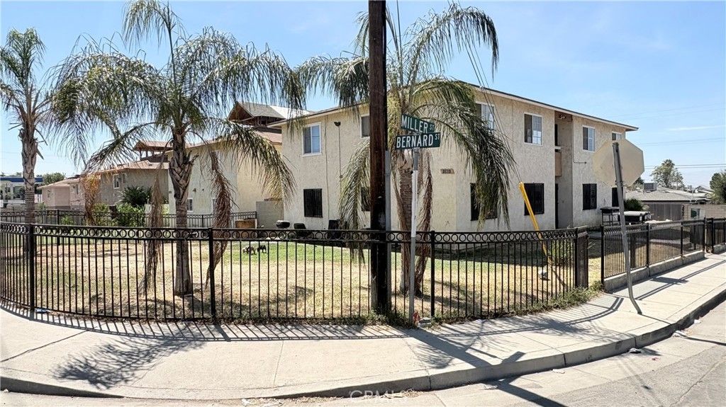 1303 Bernard, Bakersfield