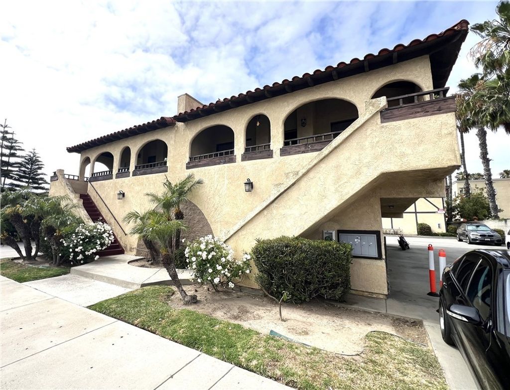 7911 7921 Macdonald, Huntington Beach