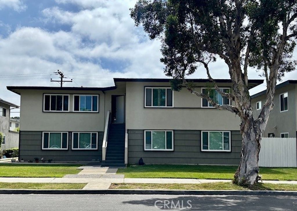 2904 Peppertree Lane, Costa Mesa