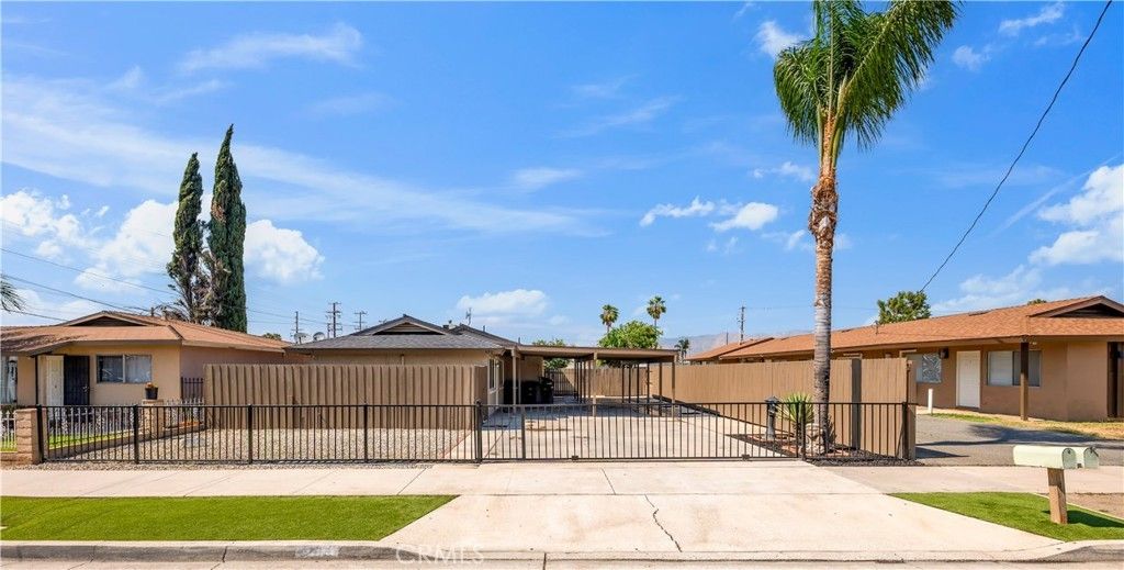 470 W Kimball, Hemet