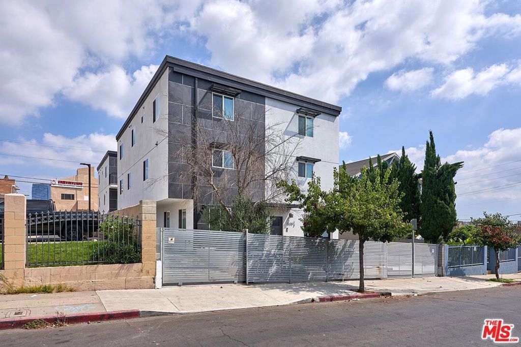 1522 Arapahoe Street, Los Angeles