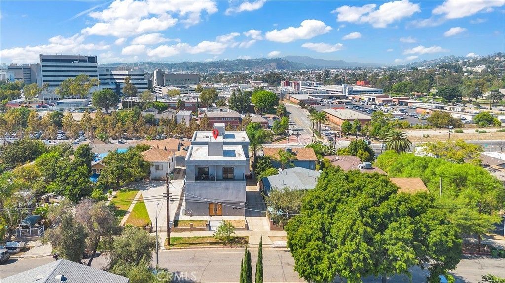 1571 Ricardo, Los Angeles