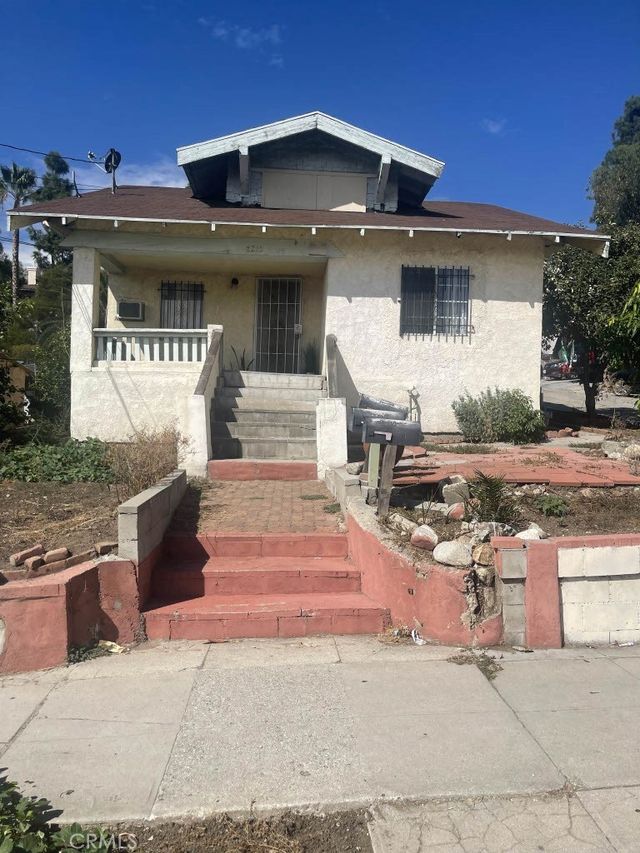 2215 Parkside, Los Angeles