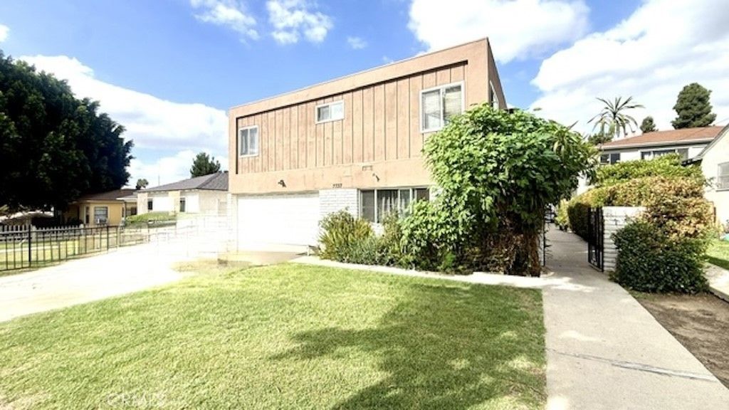 7737 Newlin, Whittier