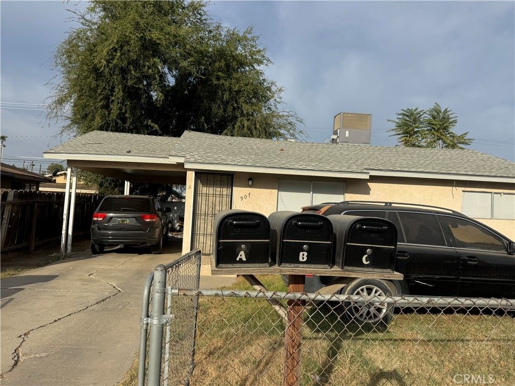 907 Kensington, Delano