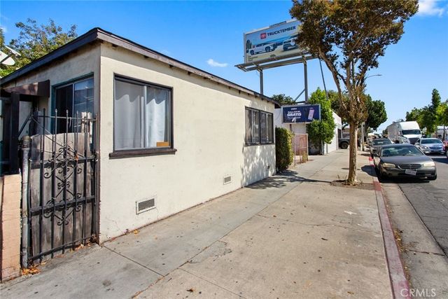 5929 Florence Avenue, Bell Gardens