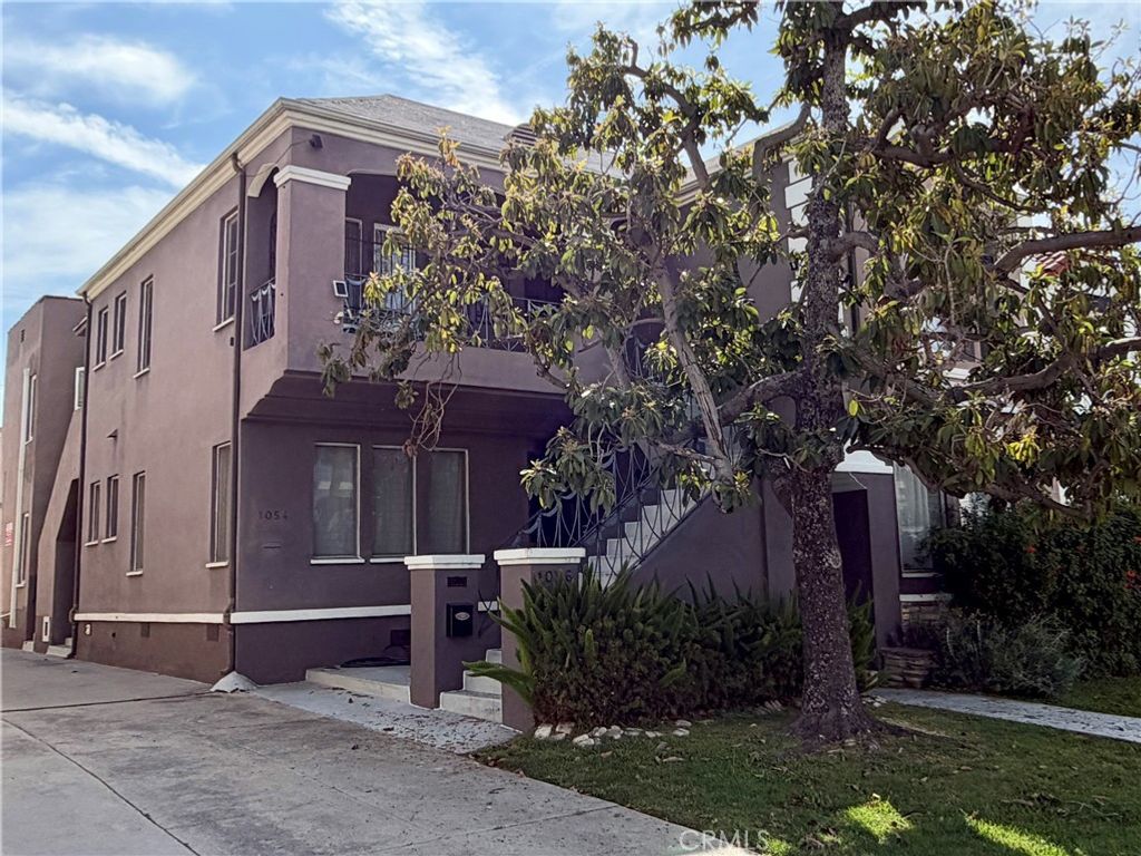 1054 S Corning, Los Angeles