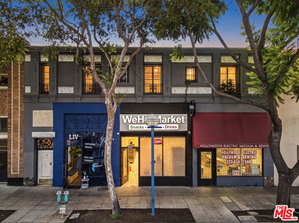 7916 Santa Monica Boulevard, West Hollywood