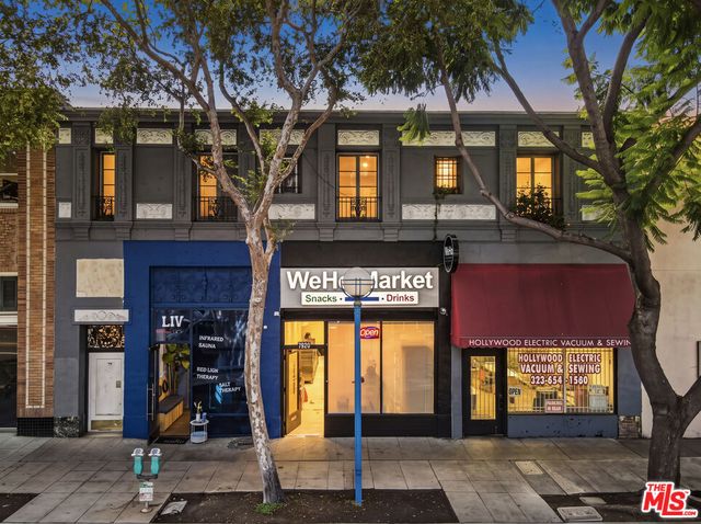 7916 Santa Monica Boulevard, West Hollywood