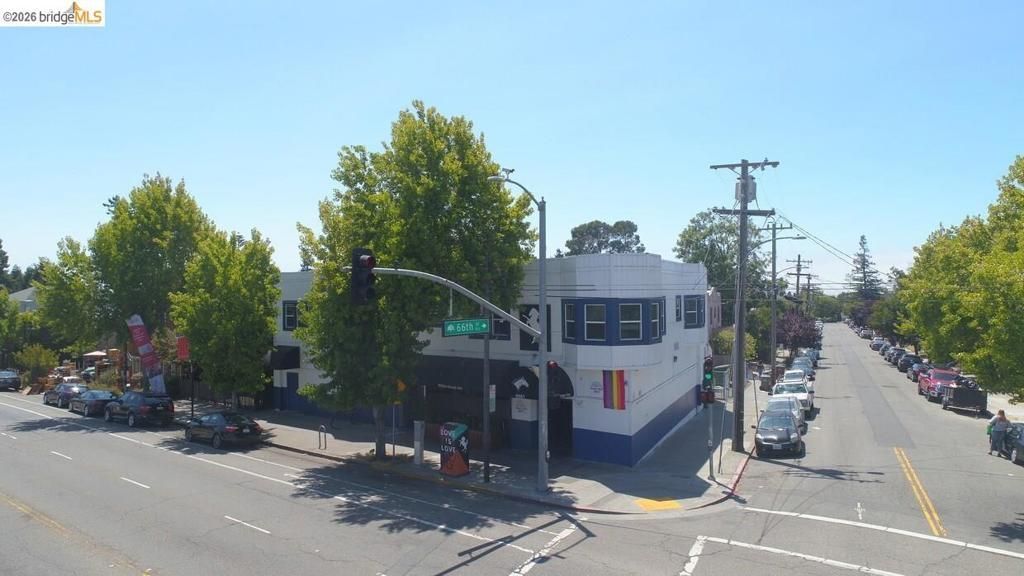 6547 Telegraph Avenue, Oakland