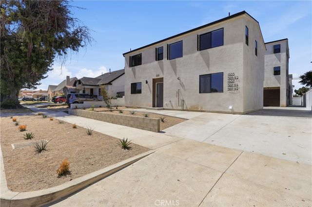 1507 W 83rd, Los Angeles