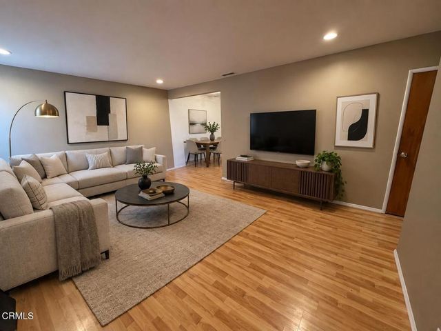 1422 E Mauretania Street, Los Angeles