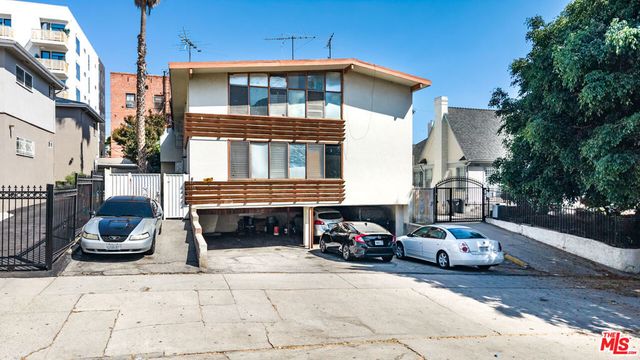 736 Gramercy Drive, Los Angeles