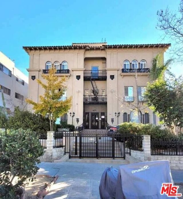 428 S Mariposa Avenue, Los Angeles