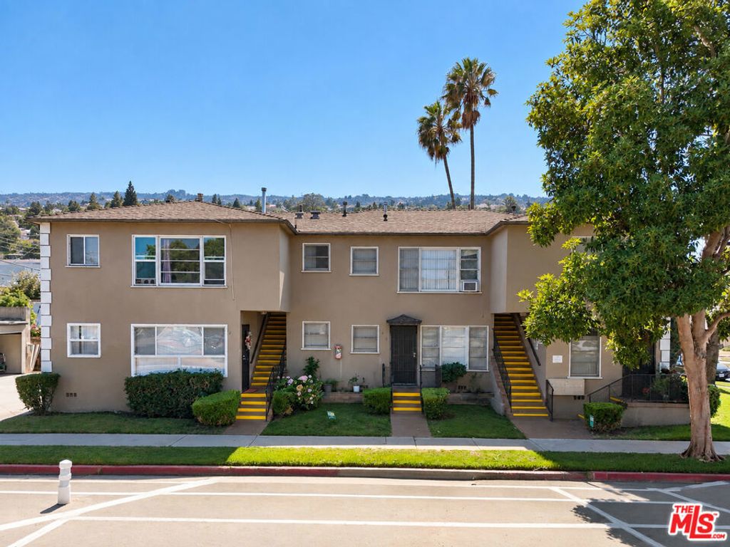 5470 W San Vicente Boulevard, Los Angeles