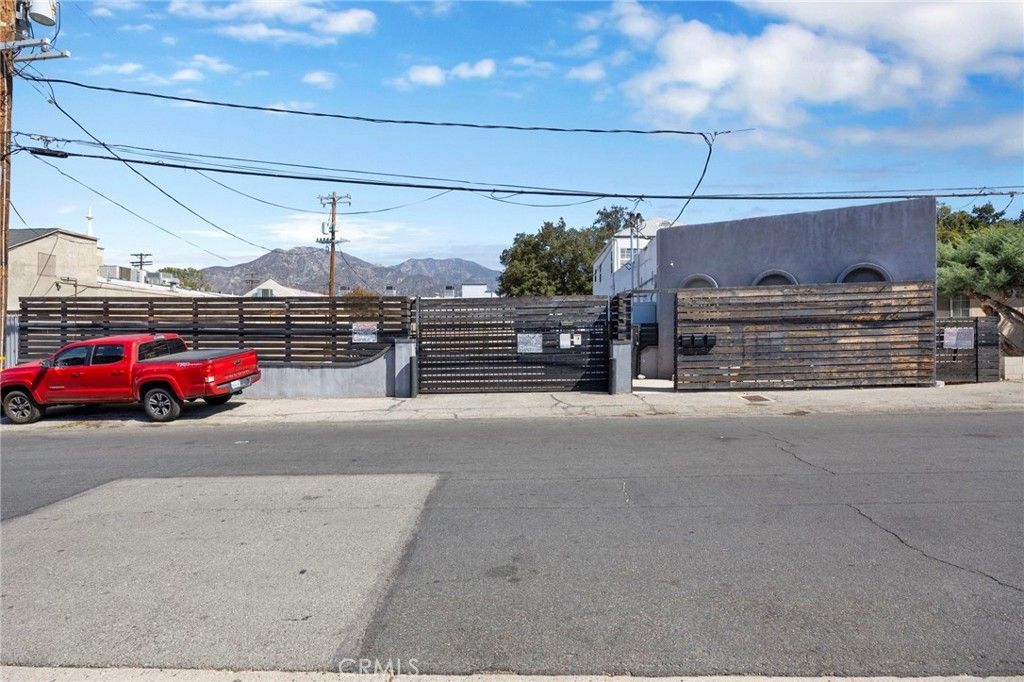 10446 Scoville, Sunland