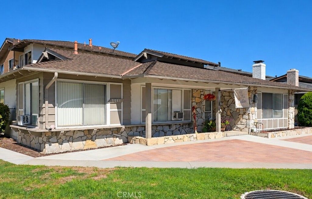 5561 Reno, Huntington Beach