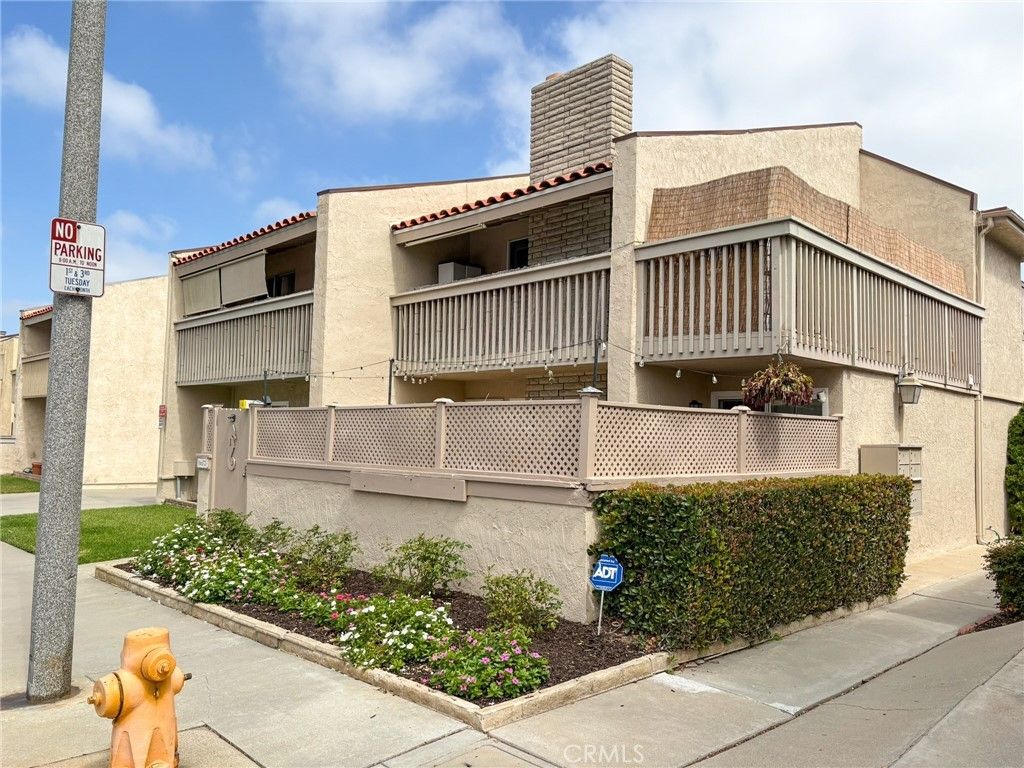 16672 Dolores Lane, Huntington Beach
