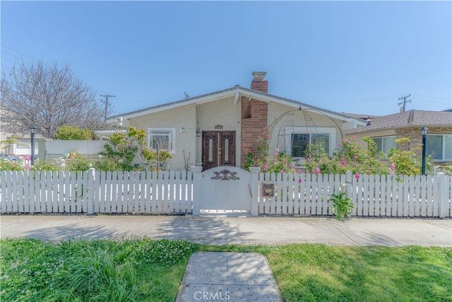 526 17th Street, Huntington Beach