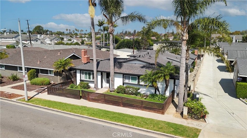 2515 Orange Avenue, Costa Mesa