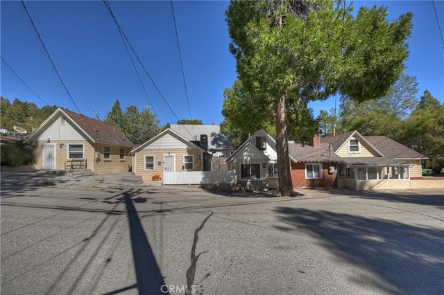 23754 Pioneer Camp, Crestline