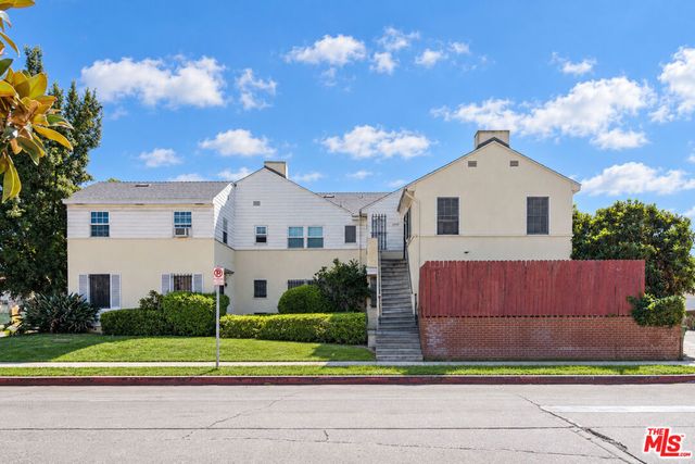 1036 S Genesee Avenue, Los Angeles
